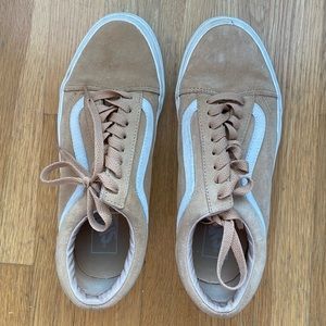 Vans woman’s low top tan suede sneaker size 8.5